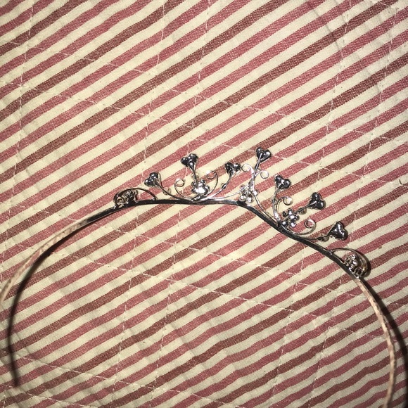 🌻Tiny simple heart Tierra crown flower girl - Picture 7 of 8